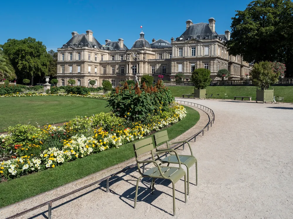 quartier luxembourg paris